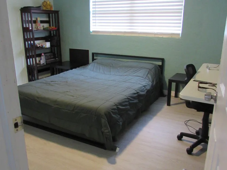 18 SE 44th St #3 — Photo 22