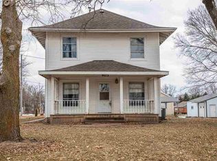 403 E Grove St, Shell Rock, IA 50670