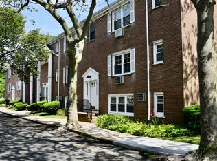 37 Arlington Ct, Ocean Grove, NJ 07756