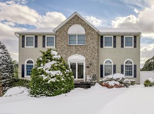 5 Fieldcrest Dr, New City, NY 10956