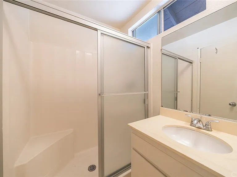 615 Utica Ave #4 — Photo 43