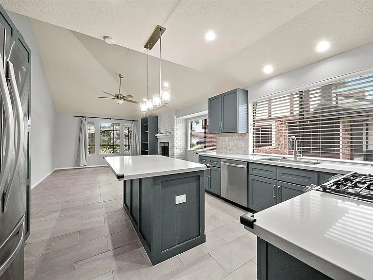 758 Rolling Mill Dr — Photo 8