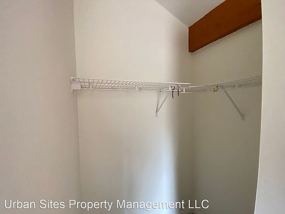 4th image of 1431 Walnut St #3469211