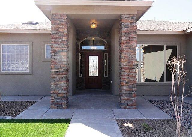 1st image of 556 Tierra Bella Dr