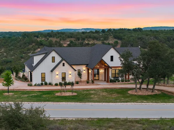 598 Lookout Mountain Rd, Johnson City, TX 78636