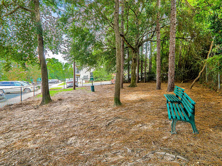 Riverwood Apartments — Photo 26