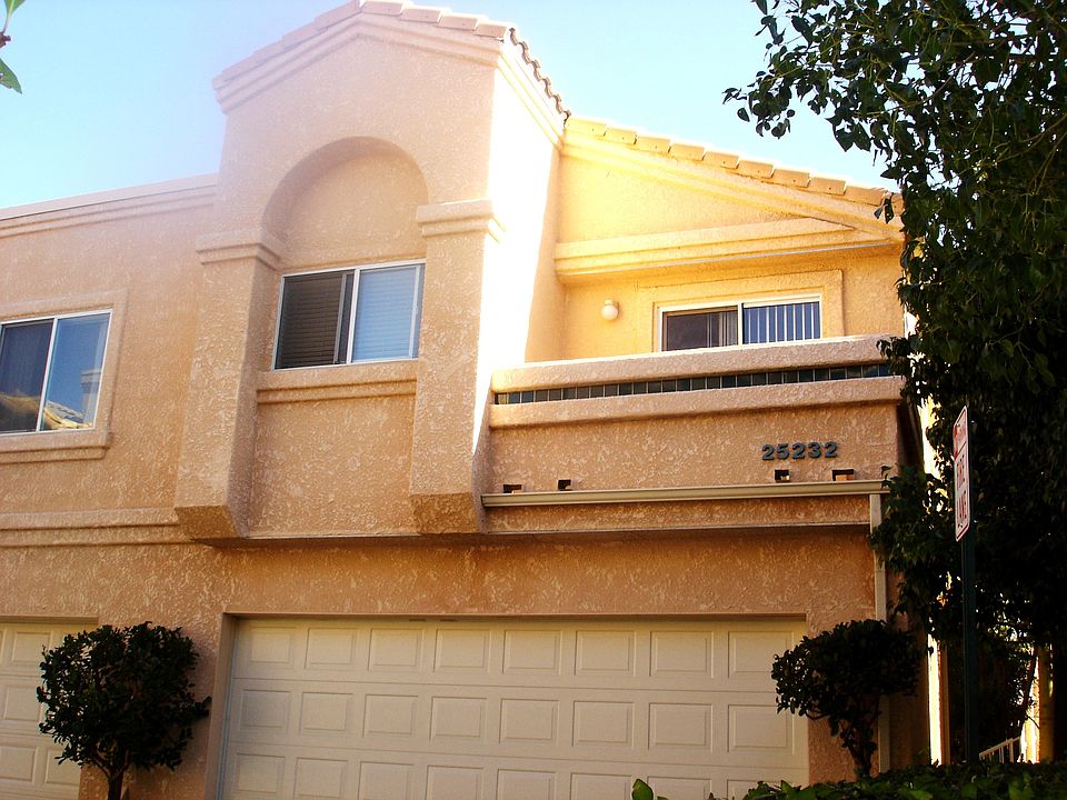 2nd image of 25232 Steinbeck Ave
