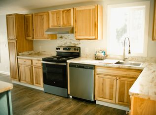 44058 Peterson Ln, Astoria, OR 97103