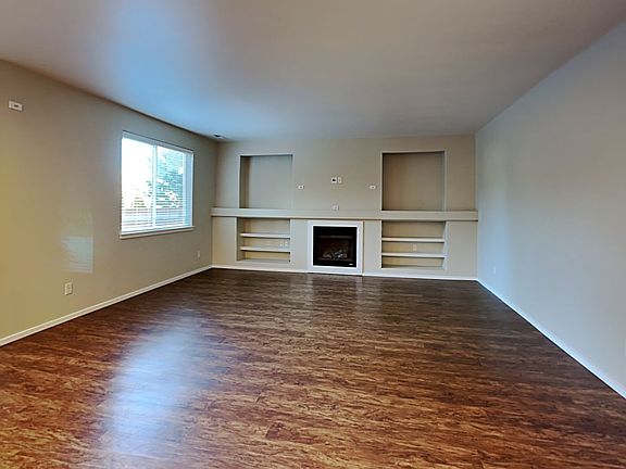 4th image of 2215 166th Street Ct E