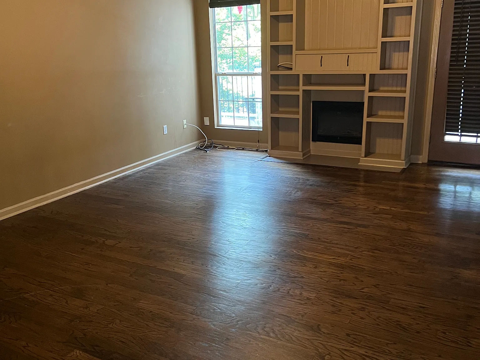 3 bed, 1420 sqft, $2,000 — Photo 2
