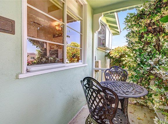5th image of 1025 Oakdale Ave