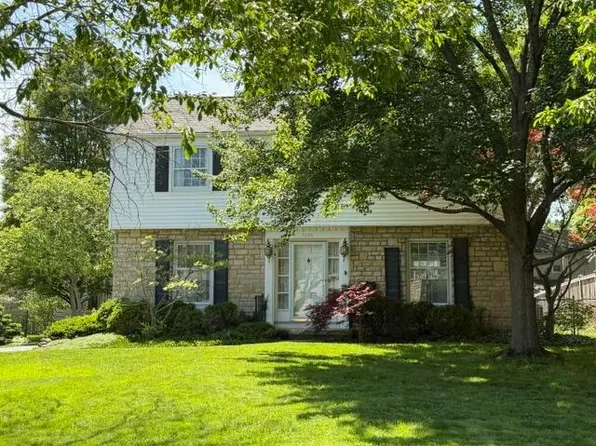 2559 Welsford Rd, Upper Arlington, OH 43221