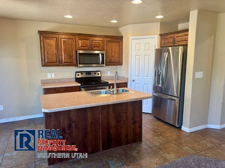 3155 S Hidden Valley Dr #252 — Photo 6