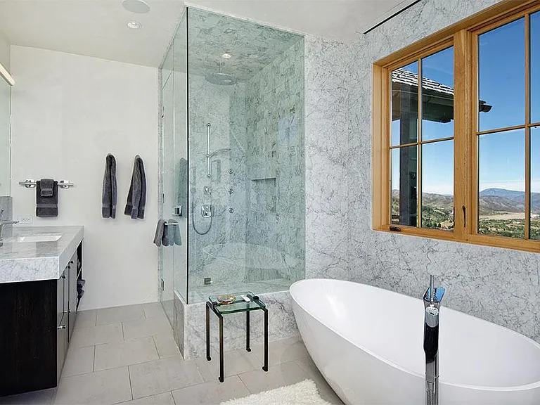 991 Moore Dr — Photo 20