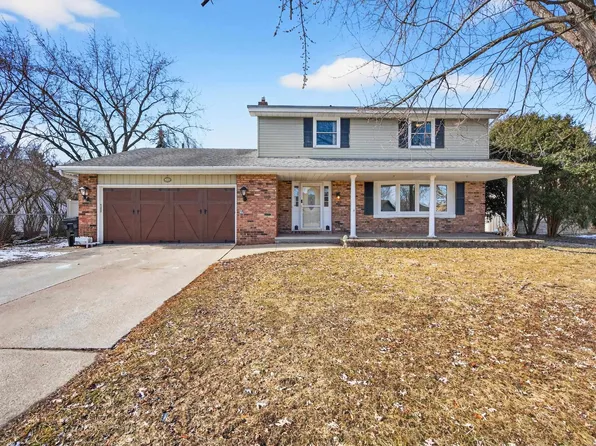 1017 N Bay Ridge Rd, Appleton, WI 54915