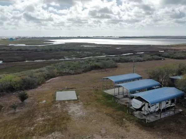 193 Silk Stocking St, Port Lavaca, TX 77979