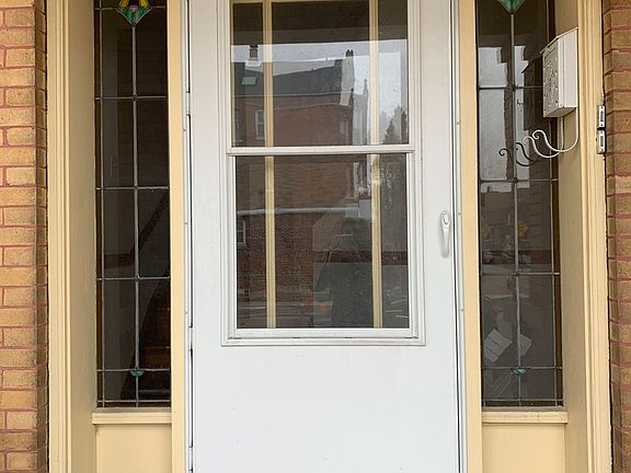 3rd image of 4123 S Sacramento Ave #1