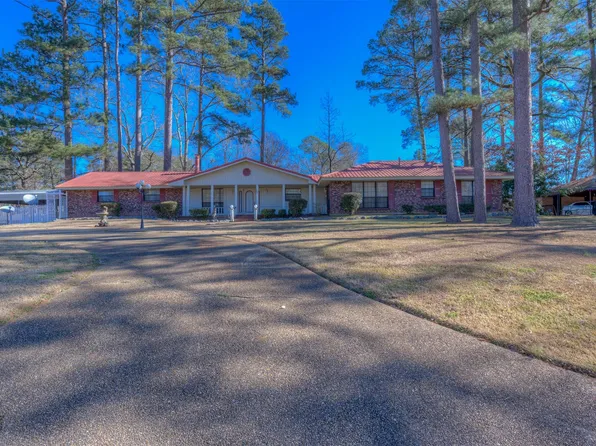 607 5th St NE, Springhill, LA 71075