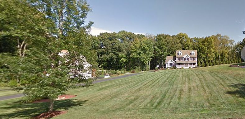 2nd image of 17 Colonial Farm Rd