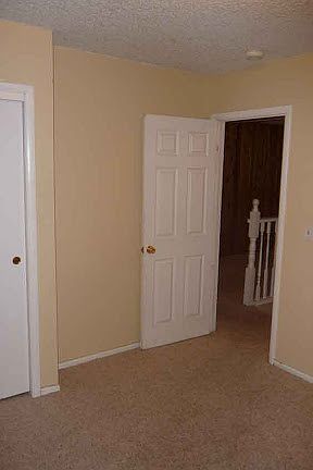 4th image of 852 Garfield Ave