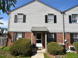 6054 Oakbrook Ln, Indianapolis, IN