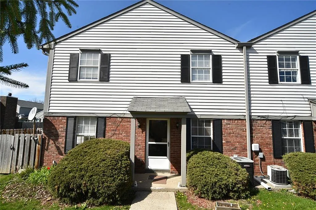 6054 Oakbrook Ln photo 1