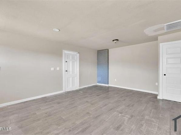 8827 Mount Elbert Dr