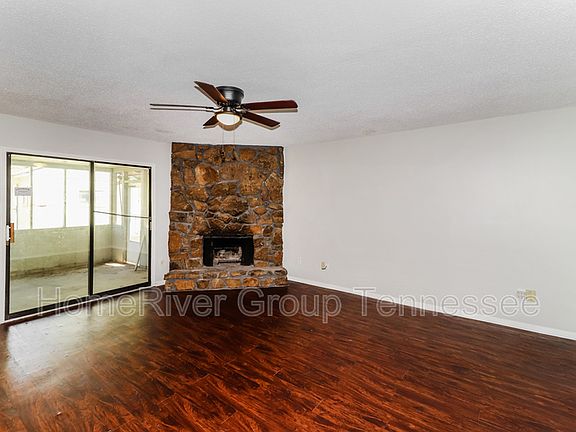 3rd image of 6452 Llano Ave
