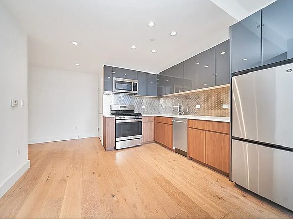 2nd image of 69 E 125th St APT 7B