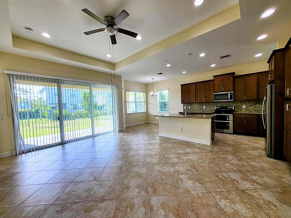 4th image of 4622 Pumello Drive