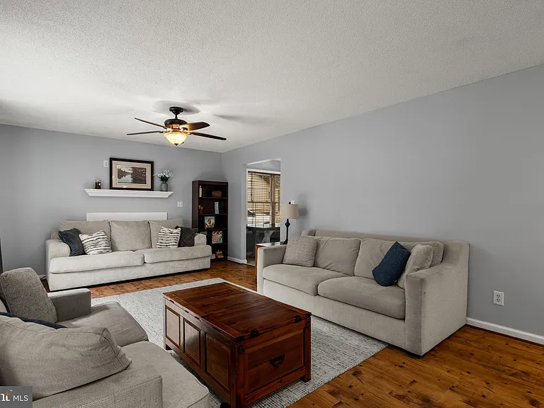344 White Mule Ln — Photo 3