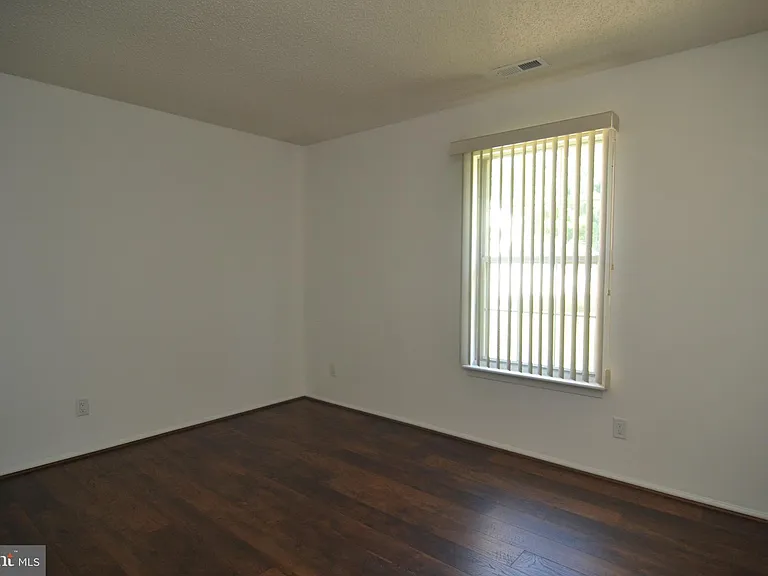 4004 Adelaide Dr — Photo 13