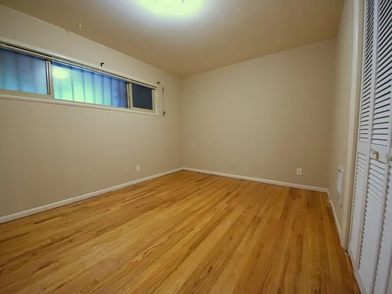 413 Belmont Ave E #D — Photo 7