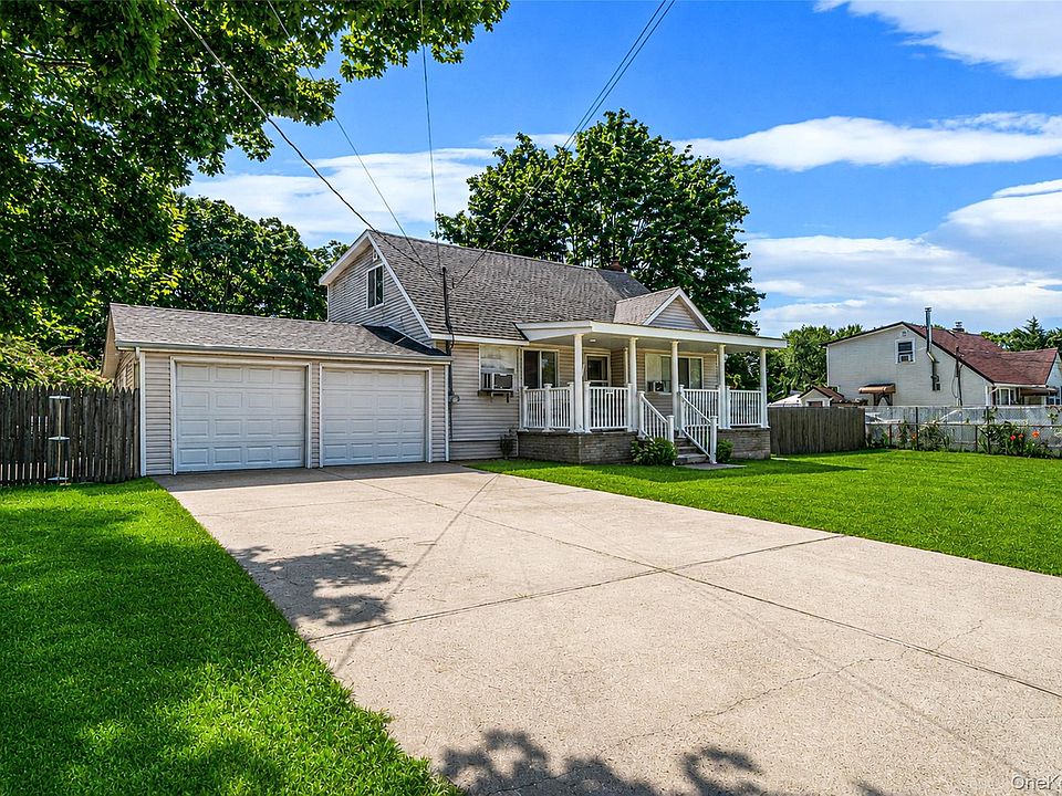 1st image of 1641 E 3rd Avenue