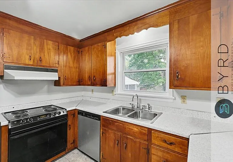 8501 Woodward Dr — Photo 12