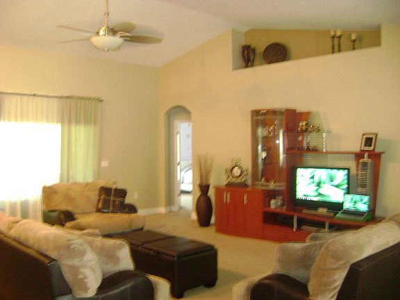 5th image of 48 Fenwood Ln