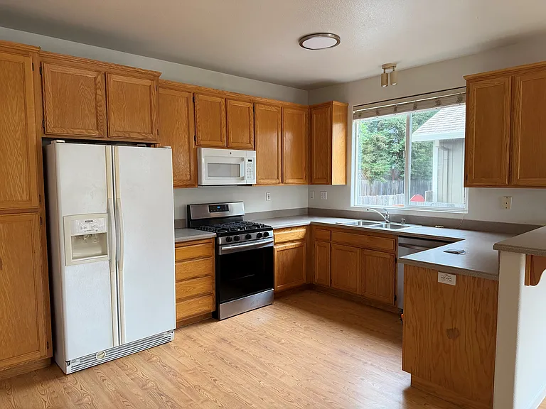 1352 Orsolini Pl — Photo 14
