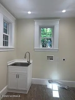 255 Bronwyn St — Photo 32
