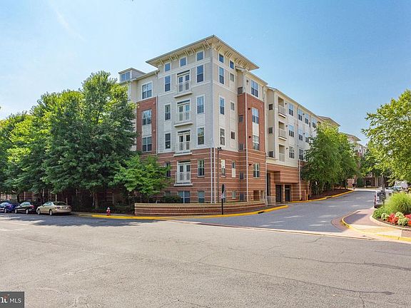 3rd image of 9480 Virginia Center Blvd Unit 215