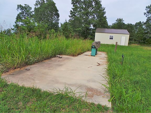 3rd image of 88 Glory Ln