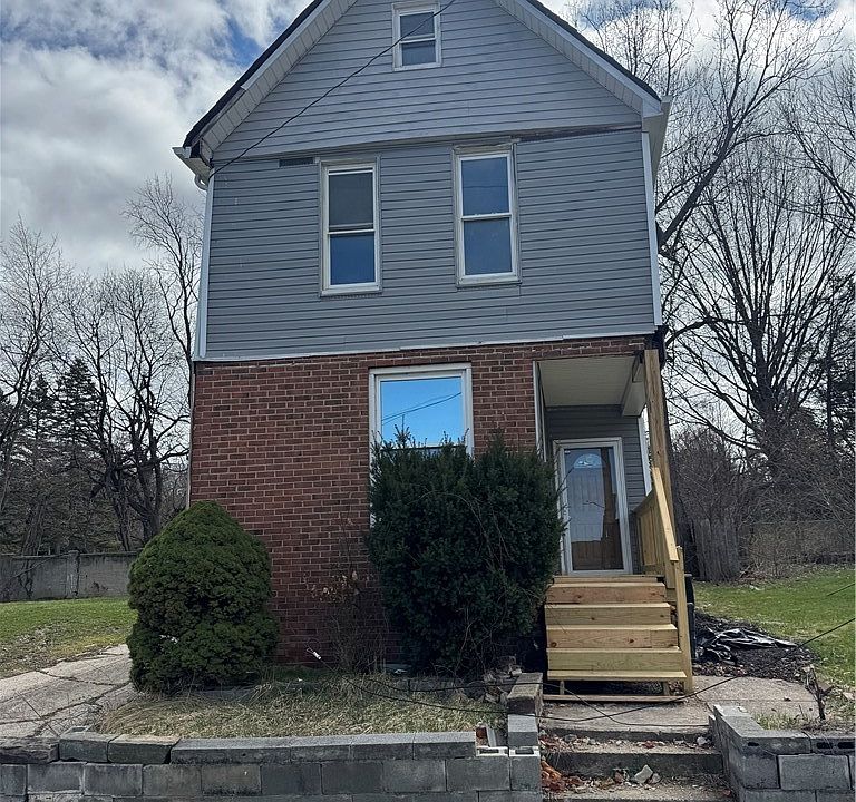 1st image of 12600 Forest Hill Ave