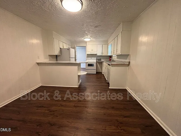 87 Robert Thompson Rd — Photo 21