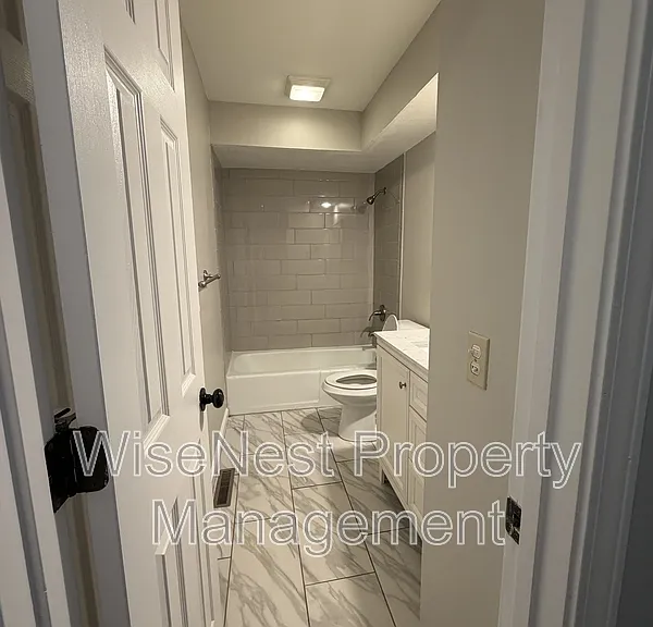 1820 E Cherokee Ln — Photo 12