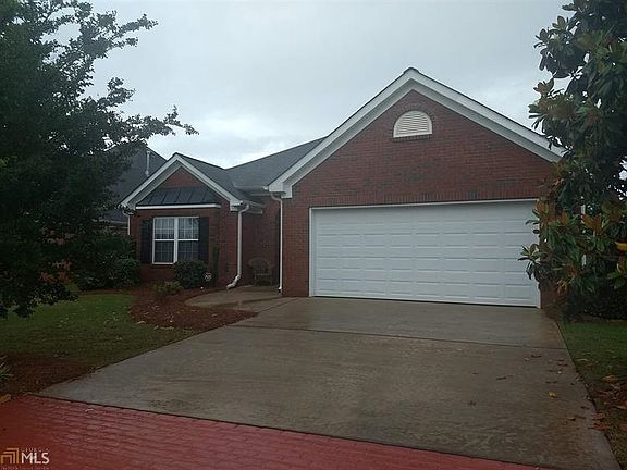 2nd image of 1429 Empress Dr