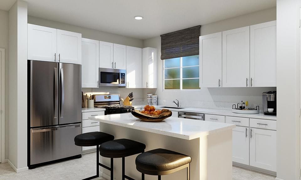 1st image of 511 Avenida Centro #106