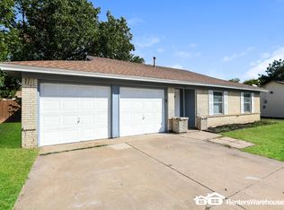813 E Bovell St, Crowley, TX 76036