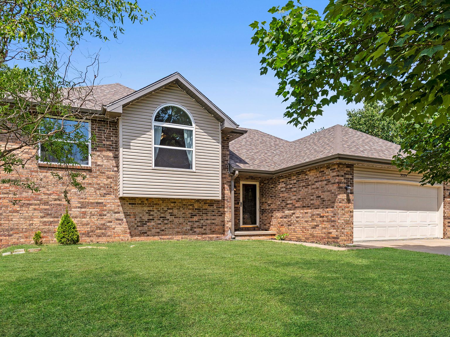 3239 W Erie Street, Springfield, MO 65807 | Zillow