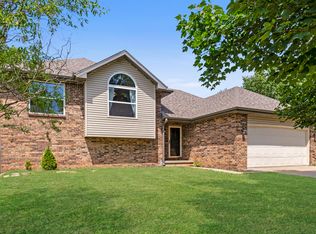 3239 W Erie St, Springfield, MO 65807