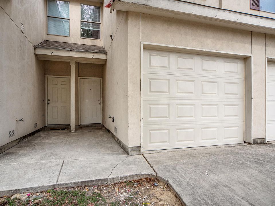 1st image of 10710 Mathom Lndg APT 3