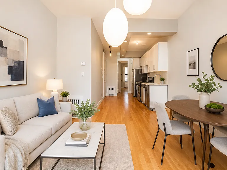 336 Melrose St #2R — Photo 6